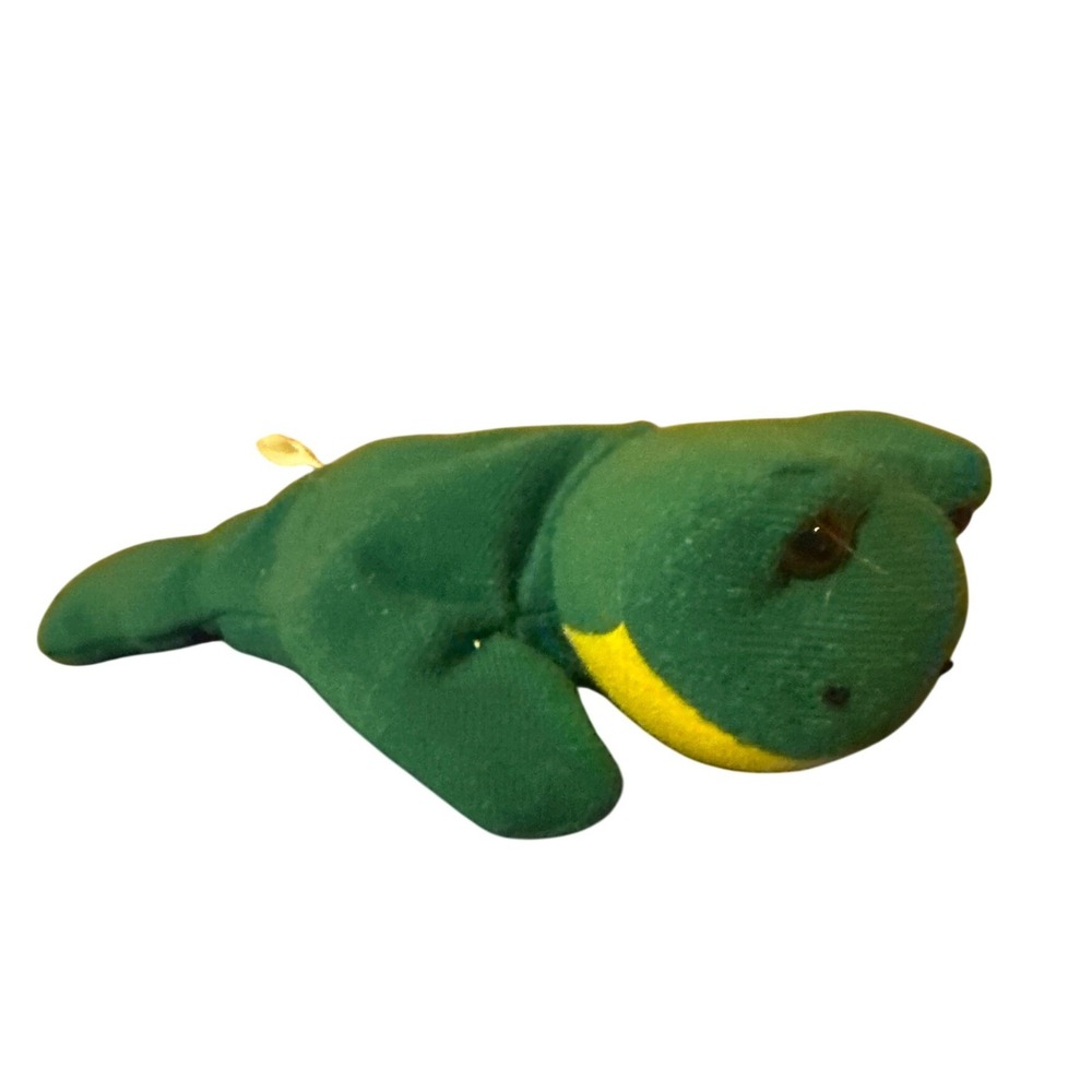 Wild Crew Frederick Frog Plush Genich International Green Yellow Bean Bag Toy